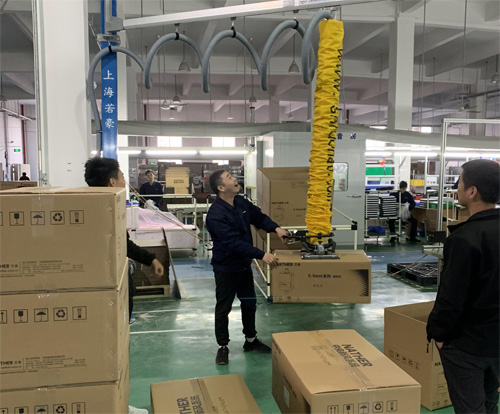 真空91看片网站入口上料的安全性非常重要 真空91看片网站入口上料的安全性非常重要